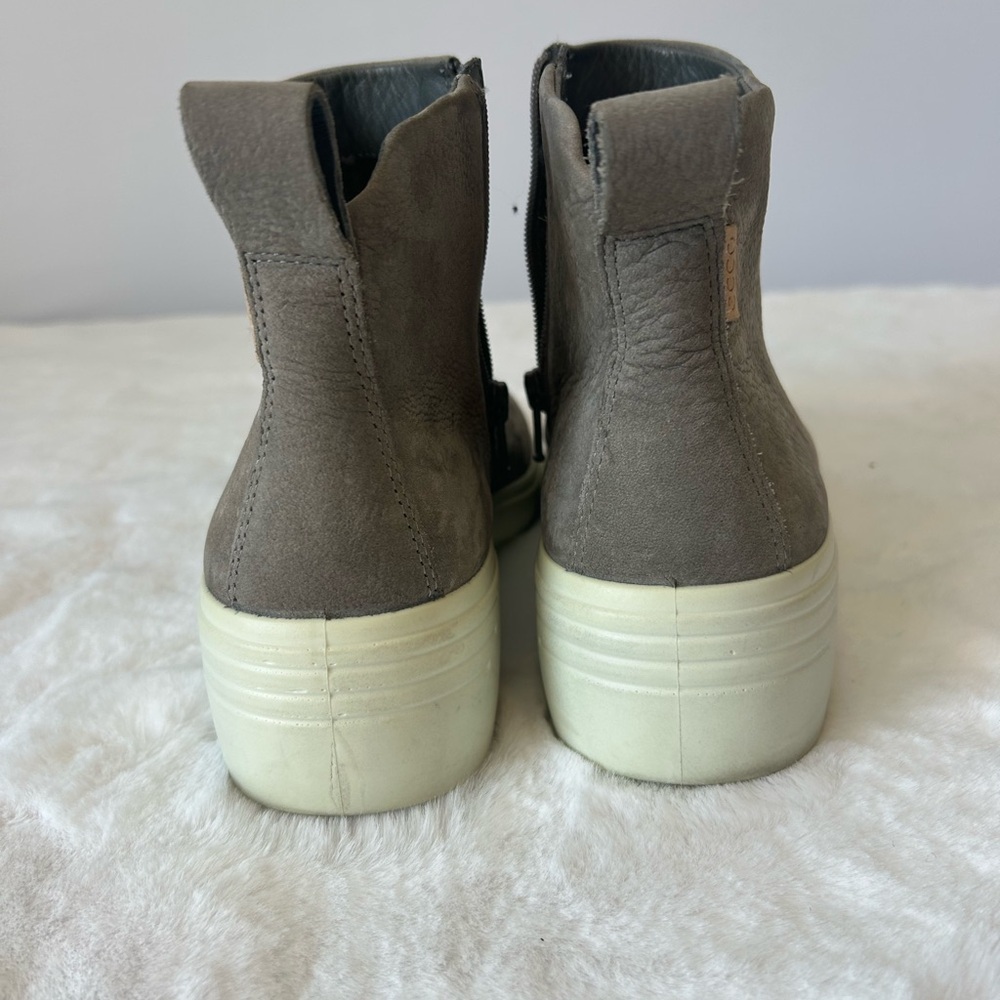 ECCO Leather Ankle Booties Women’s 6 Wedge Heel Side Zip Gray Comfort Shoes - Picture 9 of 11